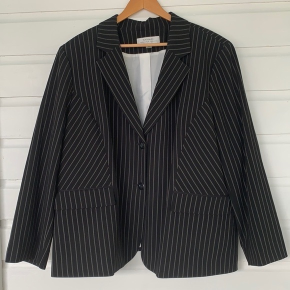 Tahari Arthur S. Levine | Pin Stripe Black Structured Lined 2 Button Jacket 24W - Picture 1 of 16